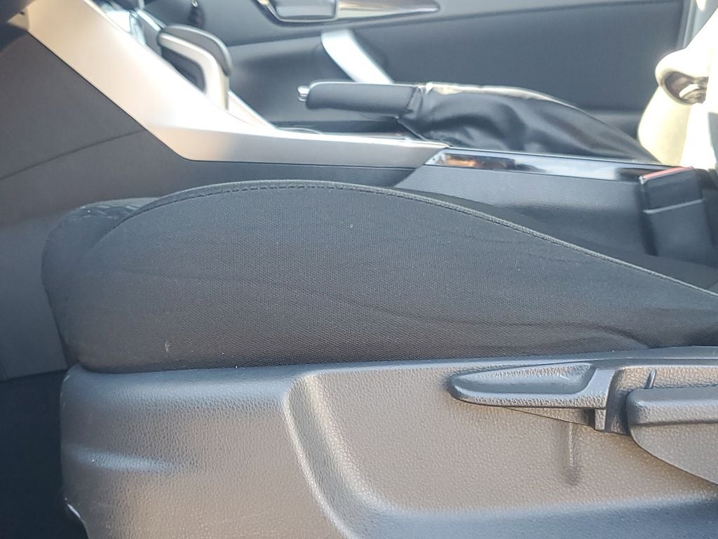 2024 Mitsubishi Eclipse Cross LE