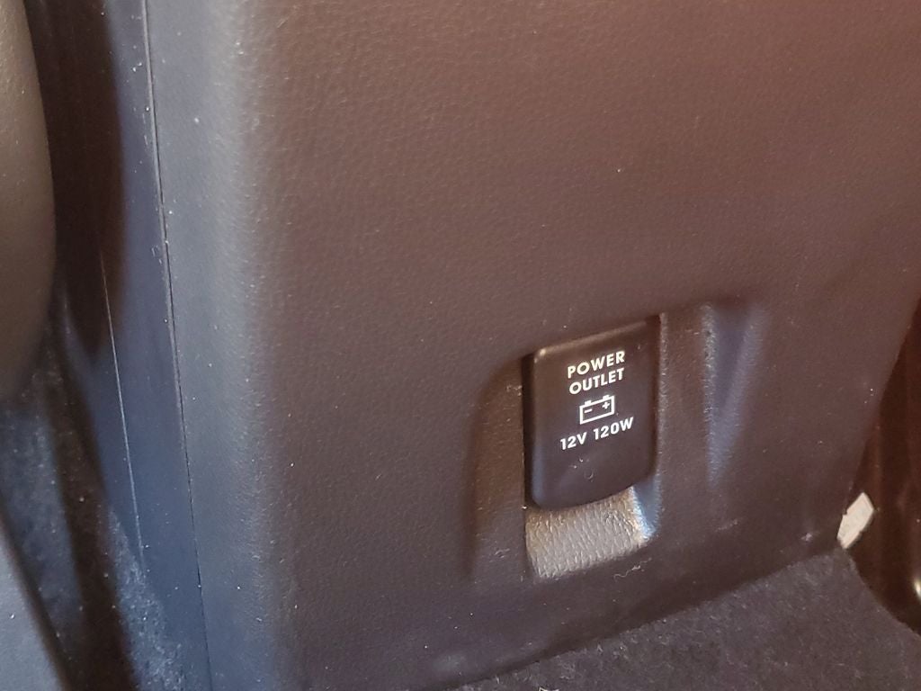 2024 Mitsubishi Eclipse Cross LE